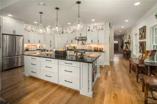 375 Chestnut Dr, Blowing Rock, NC 28605 - Photo 12