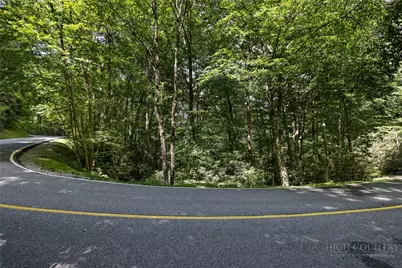 92A Wren Way, Banner Elk, NC 28604 - Photo 2