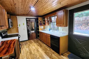 23 Grouse Cir, Newland, NC 28657 - Photo 10