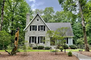 21 Maple Leaf Ln, Roaring Gap, NC 28668 - Photo 2