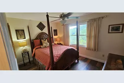 600 Mountain Glen, Newland, NC 28657 - Photo 10