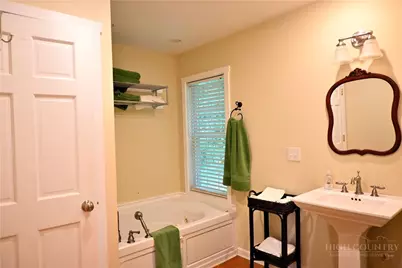 728 Townview Street, West Jefferson, NC 28694 - Photo 16