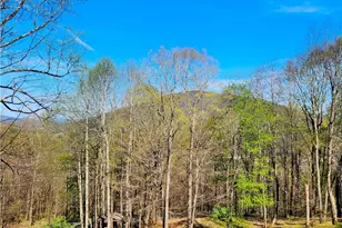 728 Townview St, West Jefferson, NC 28694 - Photo 2