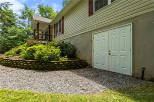 2996 US Hwy 221 S, Blowing Rock, NC 28605 - Photo 42