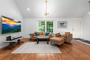 2996 US Hwy 221 S, Blowing Rock, NC 28605 - Photo 8