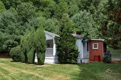 1384 E Staggs Creek Road, Lansing, NC 28643 - Photo 2