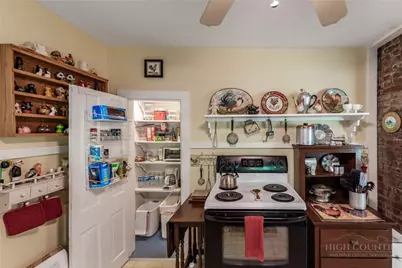 1384 E Staggs Creek Road, Lansing, NC 28643 - Photo 8