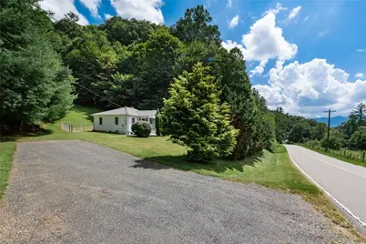 1384 E Staggs Creek Road, Lansing, NC 28643 - Photo 32