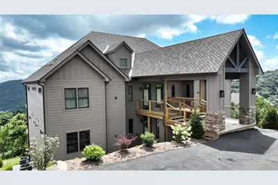 142 Crescent Lane #22D, Sugar Mountain, NC 28604 - Photo 2