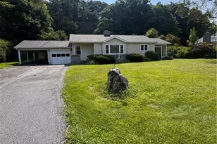 189 Old Nc 181 Hwy, Newland, NC 28657 - Photo 22