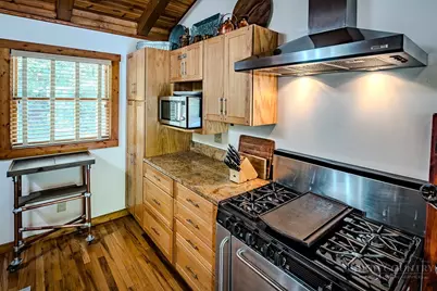 356 E New River Drive, West Jefferson, NC 28694 - Photo 20