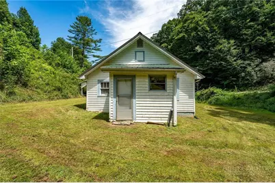 4815 Flat Springs Road, Elk Park, NC 28622 - Photo 34