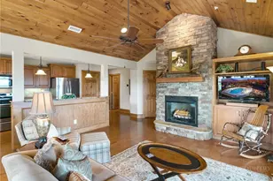 1074 Ridge Haven Pkwy, Banner Elk, NC 28604 - Photo 6