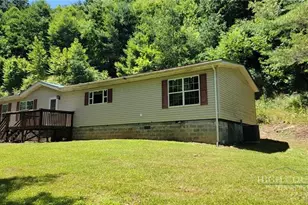737 Lower Crab Orchard Rd, Banner Elk, NC 28604 - Photo 8