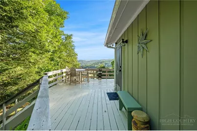 924 Balsam Drive, Newland, NC 28657 - Photo 8