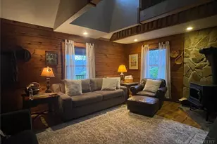 2266 Sugar Mountain 1st Rd, Newland, NC 28604 - Photo 2