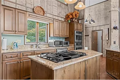 173 Skiview Road, Seven Devils, NC 28604 - Photo 18