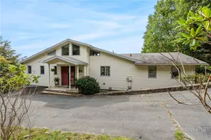 173 Skiview Rd, Seven Devils, NC 28604 - Photo 6
