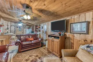 39 Beech Ln, Newland, NC 28657 - Photo 8