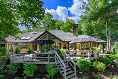 870 Clubhouse Drive #B2, Banner Elk, NC 28604 - Photo 2