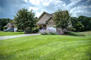 216A Stone Ridge Ln, Sparta, NC 28675 - Photo 1