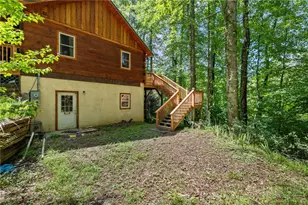 2417 Russ Norris Rd, Elk Park, NC 28622 - Photo 8