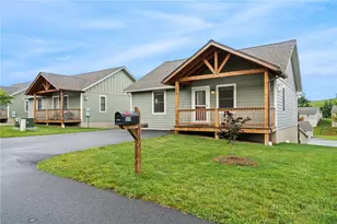 555 Townhomes Pl, Boone, NC 28607 - Photo 4
