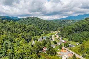 111 Old Mill Rd, Sugar Grove, NC 28679 - Photo 44