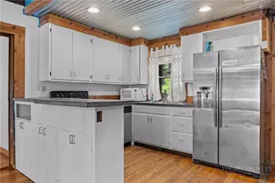 111 Old Mill Rd, Sugar Grove, NC 28679 - Photo 14