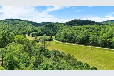 6740 Timber Rock Drive, Lenoir, NC 28645 - Photo 18
