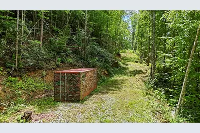 6740 Timber Rock Drive, Lenoir, NC 28645 - Photo 20
