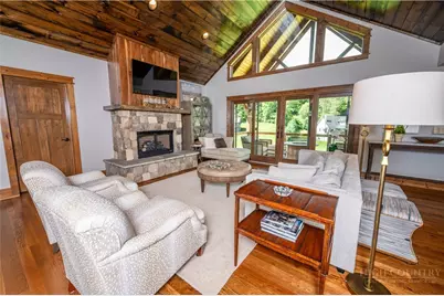 128 Snow Fox Lane, Banner Elk, NC 28604 - Photo 4