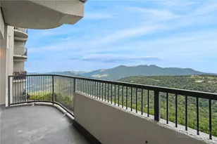 303 Sugar Top Dr, Sugar Mountain, NC 28604 - Photo 4