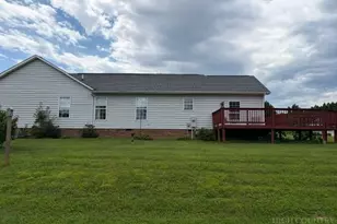 104 Blairfield Ct, North Wilkesboro, NC 28659 - Photo 2