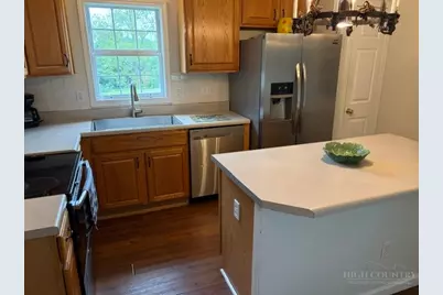 104 Blairfield Court, North Wilkesboro, NC 28659 - Photo 6
