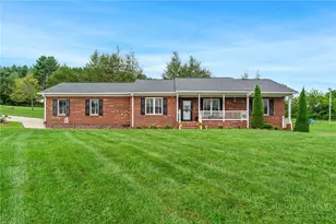 342 Willow Creek Dr, Jefferson, NC 28640 - Photo 1
