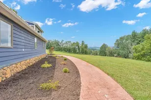 930 Pine Swamp Rd, Sparta, NC 28675 - Photo 8