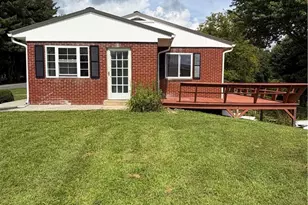 32 Reid St, Sparta, NC 28675 - Photo 12