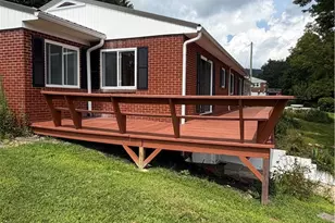 32 Reid St, Sparta, NC 28675 - Photo 6