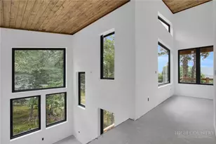 109 Pinnacle Ridge Rd, Beech Mountain, NC 28604 - Photo 8