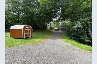 310 Country Lane, Newland, NC 28657 - Photo 34