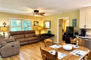 310 Country Ln, Newland, NC 28657 - Photo 6