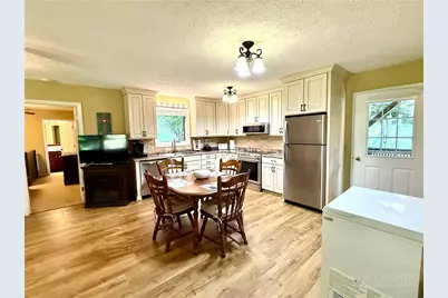 310 Country Lane, Newland, NC 28657 - Photo 10