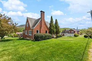 306 Wilton Ave, West Jefferson, NC 28694 - Photo 2
