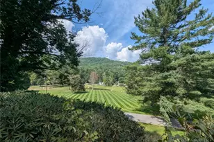 196 Trout Pond Ln, Banner Elk, NC 28604 - Photo 2