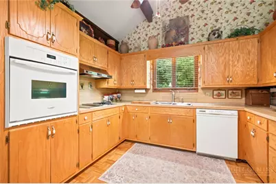 2472 Flat Top Road, Blowing Rock, NC 28605 - Photo 18