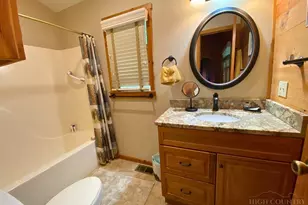 476 Ballous Mill Rd, Grassy Creek, NC 28631 - Photo 8