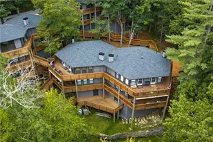 107 Beechwood Ln, Beech Mountain, NC 28604 - Photo 2