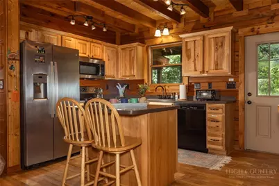 412 Laurel Circle, Deep Gap, NC 28618 - Photo 16