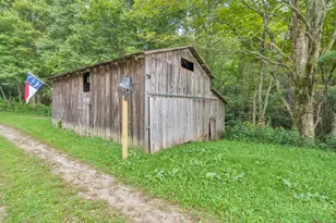 6104 Howard's Creek Rd, Boone, NC 28607 - Photo 28